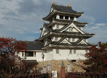 写真：岐阜県大垣市にある墨俣城模擬天守