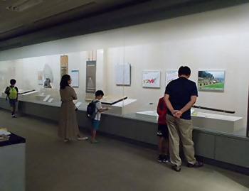 クイズラリー実施中の写真