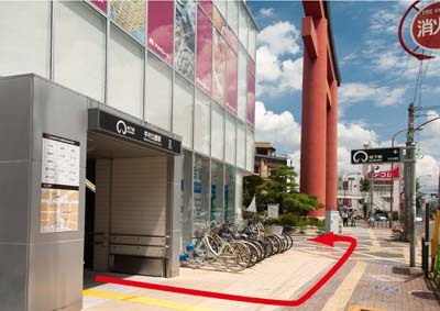 写真：中村公園駅3番出口地上