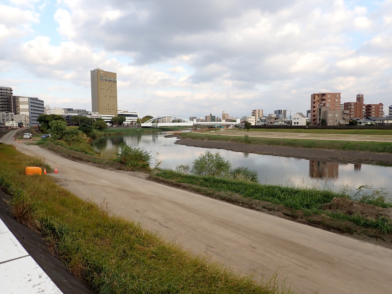 熊本城下を流れる白川（熊本県熊本市）
