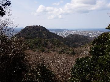 写真：秀吉たちによって攻め落とされた鳥取城跡(鳥取県)