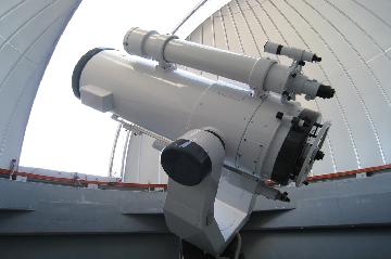 写真:天文館(60センチメートル反射望遠鏡)