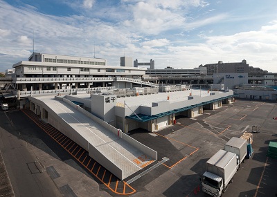 写真:塩干仲卸売場棟