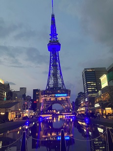 写真：MIRAI　TOWERライトアップの様子