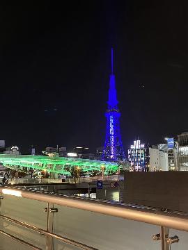 写真：令和6年4月MIRAITOWERブルーライトアップ