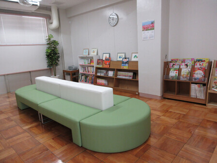 大曽根待合室写真