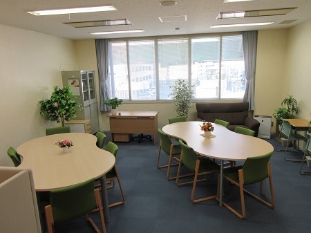 鶴舞自習のへや写真