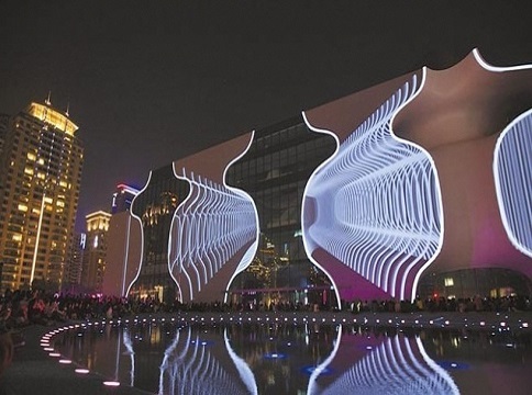 写真：台中国家歌劇院の夜景