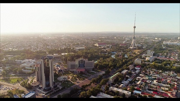写真：タシケントの街並み（空撮）