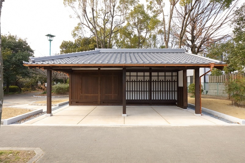 写真：熱田魚問屋モニュメント