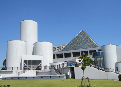 旧食糧庁サイロの写真