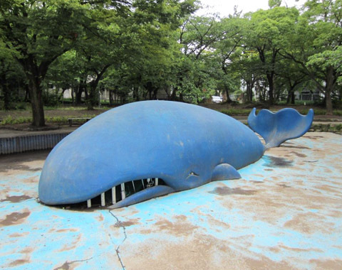 写真：道徳公園クジラ像