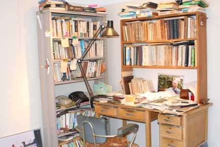 写真：故城山三氏が執筆していた書斎の様子