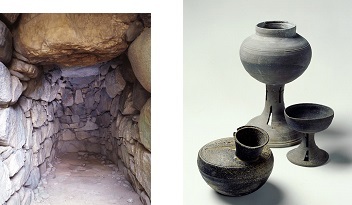 東谷山白鳥古墳の横穴式石室の写真、須恵器の写真