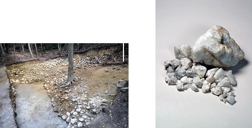 白鳥塚古墳の葺石の写真、石英の写真