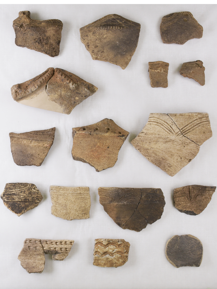 写真：今から約3,000年前の土器です