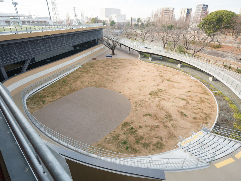 写真：史跡整備の終わった大曲輪貝塚