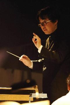 指揮者・柴田祥の写真