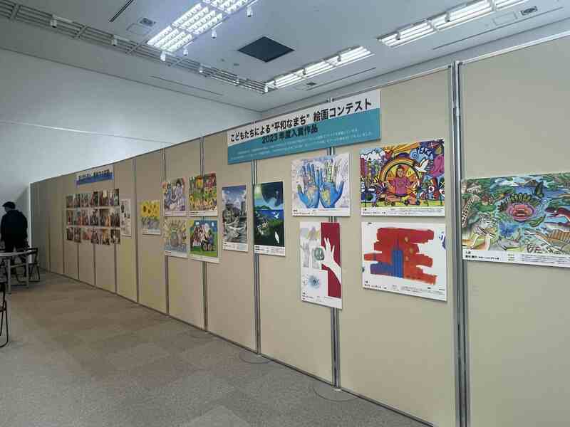 写真:絵画コンテスト入賞作品