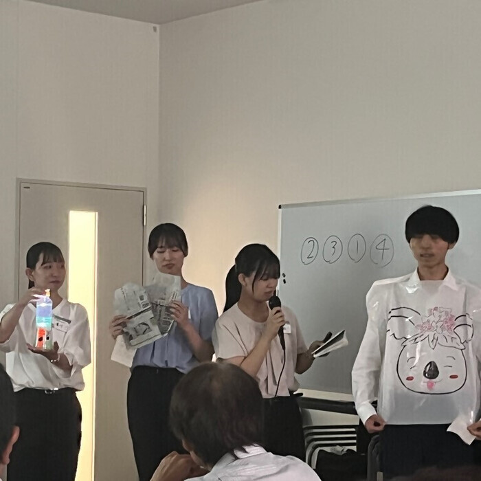 写真：提案発表の様子1