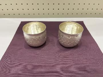 写真：区政議長賞受賞作品「純銀ぐい呑み」（工芸・彫刻の部）