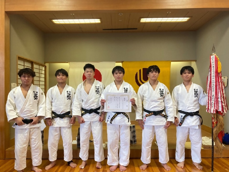 写真:団体の部優勝 愛知学院大学