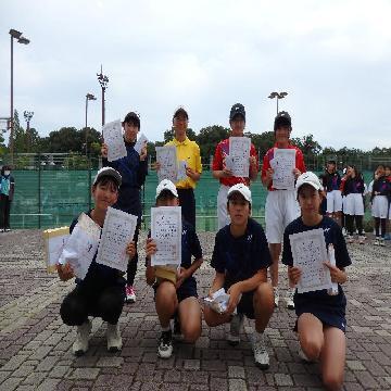 写真:「中学女子の部」入賞者