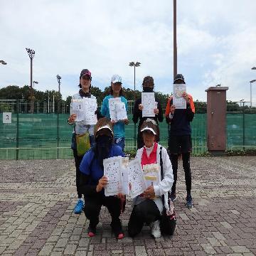 写真:「壮年女子の部」入賞者