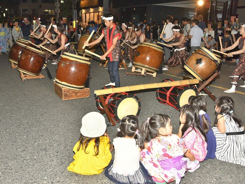 写真:仲田本通商店街