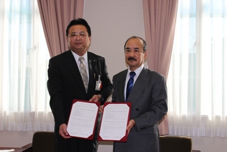 写真:協定締結式