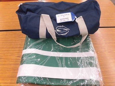 写真:ハーフコートマット