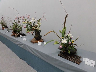 写真:いけばな展1