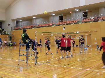 写真:第14回東区民ソフトバレーボール大会の様子