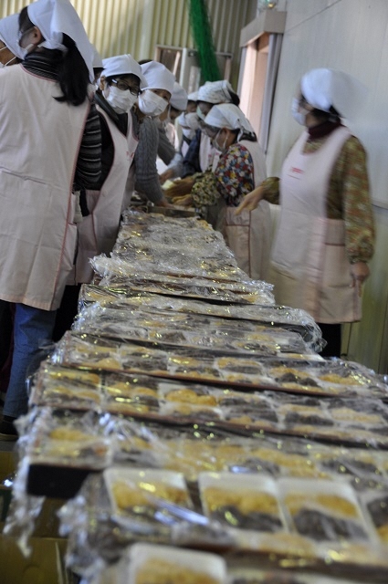 写真:もちつき大会の様子