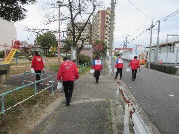 写真:名古屋ヤクルト販売株式会社の清掃活動