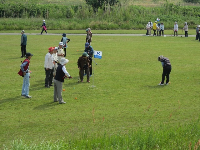 写真:北区グラウンド・ゴルフ大会競技風景