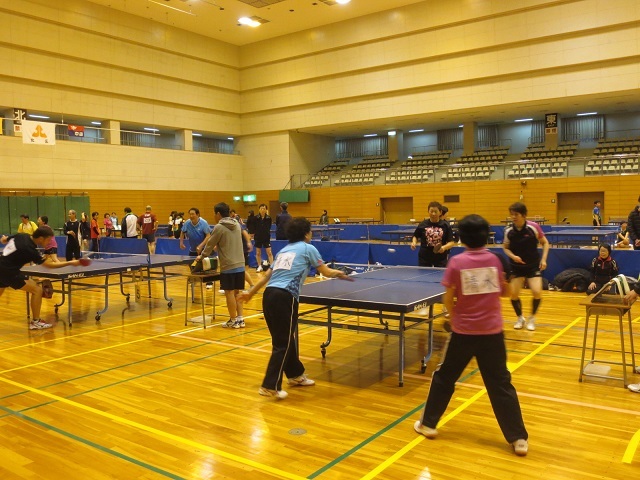 写真:北区卓球大会競技風景