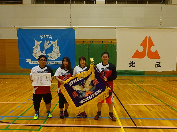 写真:優勝チームの皆さん