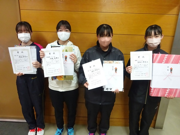 写真:女子Aの部で入賞した皆さん