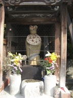 写真:首切地蔵(身がわり地蔵)