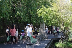 写真:秋の黒川清掃