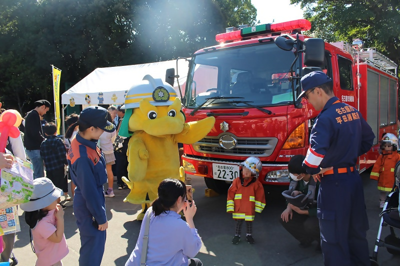 写真:消防署・消防団連合会ブースの様子