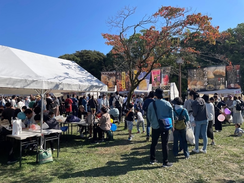 写真:飲食エリアの様子