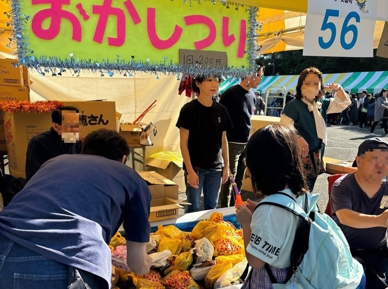 写真:もーやっこお菓子まつりブースの様子2