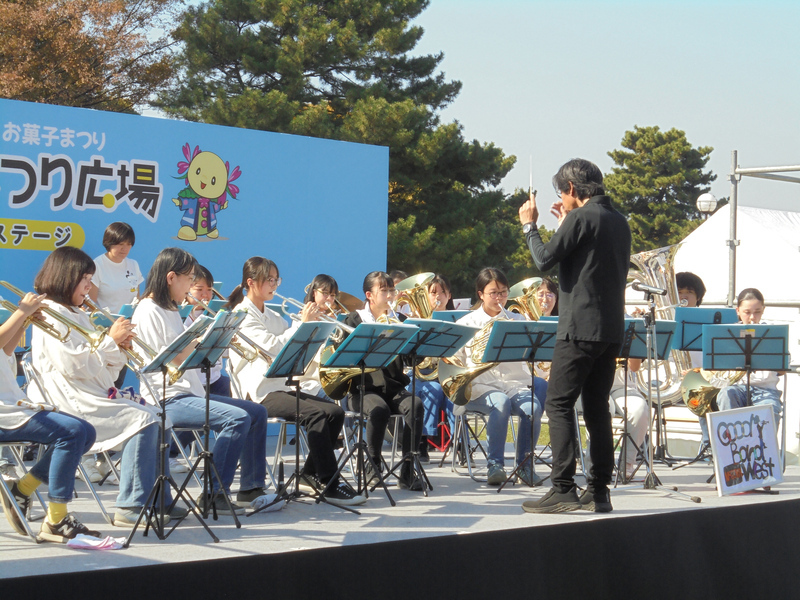 写真:もーやっこステージの様子