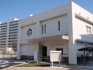 稲西コミュニティセンター全体を外から写した写真