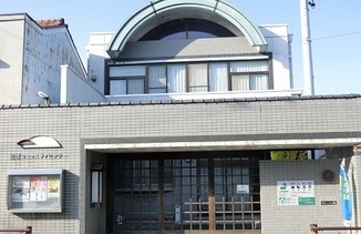 岩塚コミセンの建物の写真