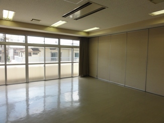 中村コミュニティセンター2階第2会議室の内部写真