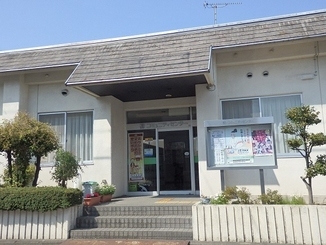 柳コミセンの建物の写真