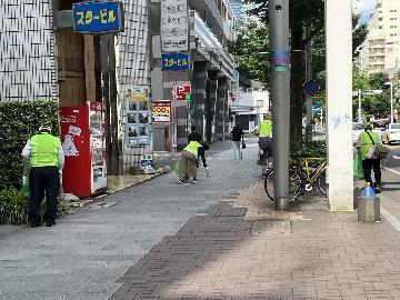 新栄学区の清掃活動写真